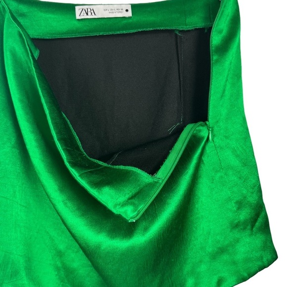 Zara Green Skirt | Size: Large - Picture 5 of 8